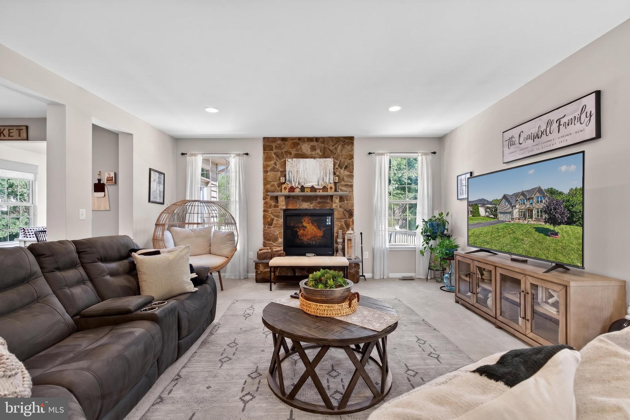 MADISON GROVE - Residential