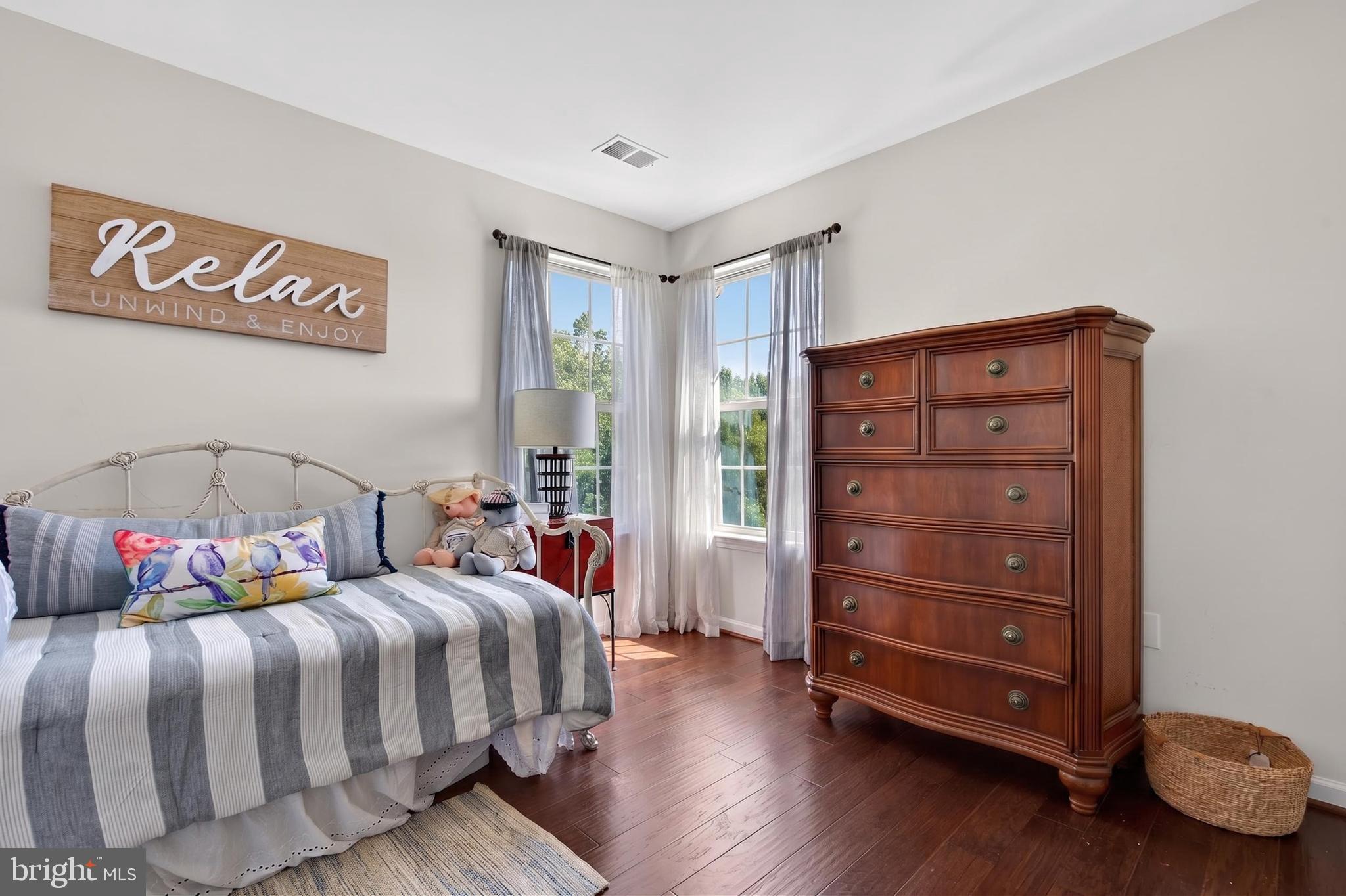 MADISON GROVE - Residential