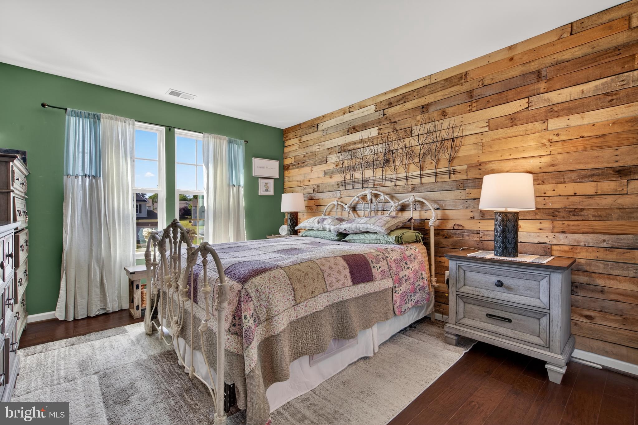MADISON GROVE - Residential