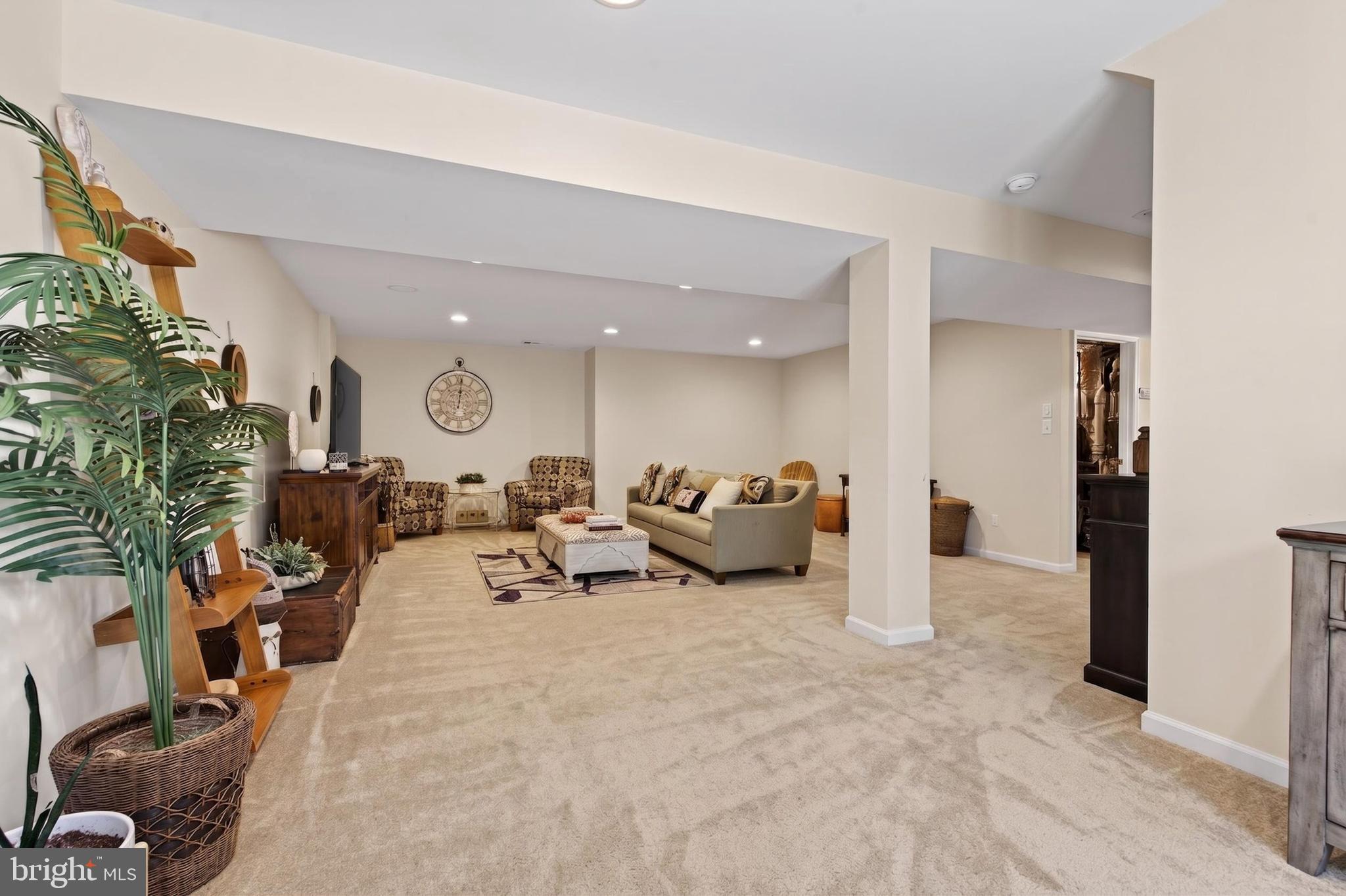 MADISON GROVE - Residential