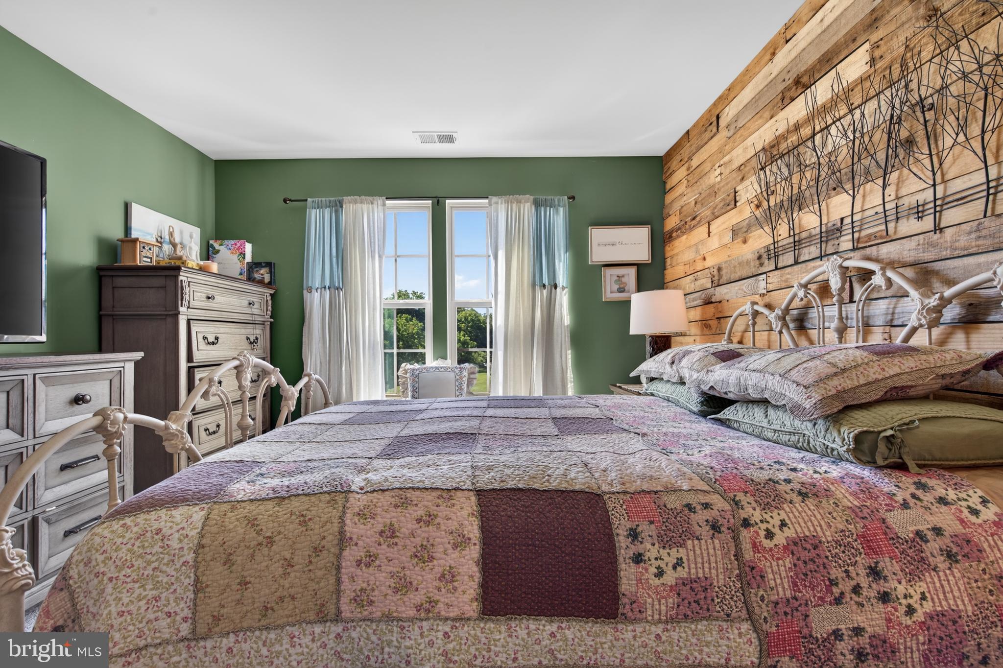 MADISON GROVE - Residential