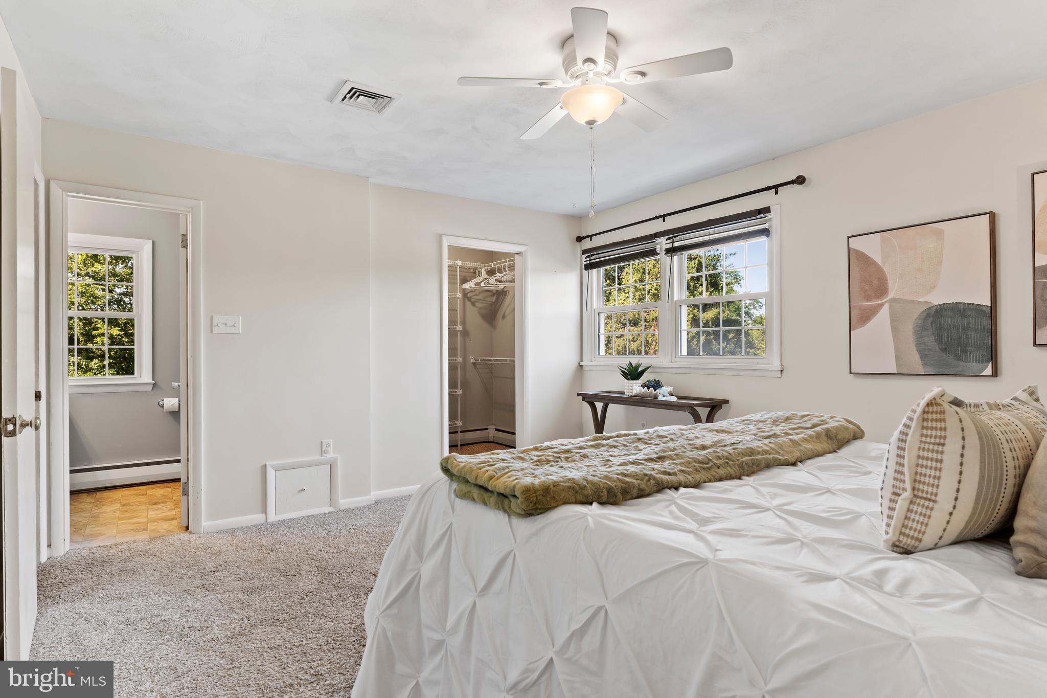 GREEN LANE FARMS - Residential