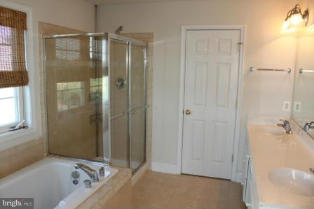 MAYFIELD TRACE - Residential Lease