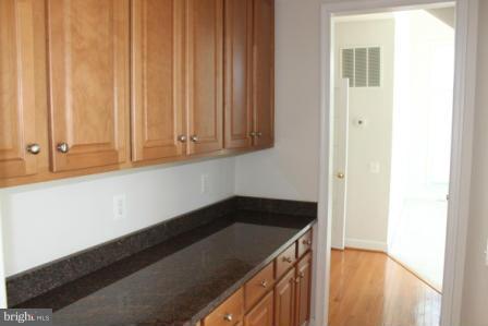 MAYFIELD TRACE - Residential Lease