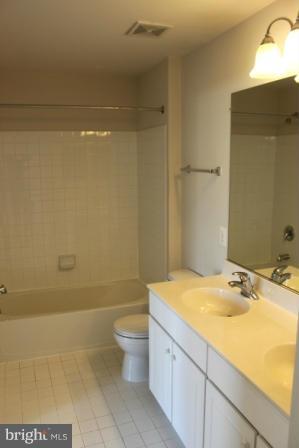 MAYFIELD TRACE - Residential Lease