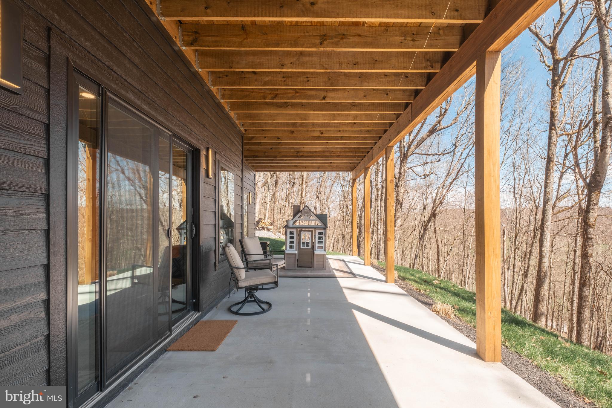 COUNTRY CLUB ACRES - Residential