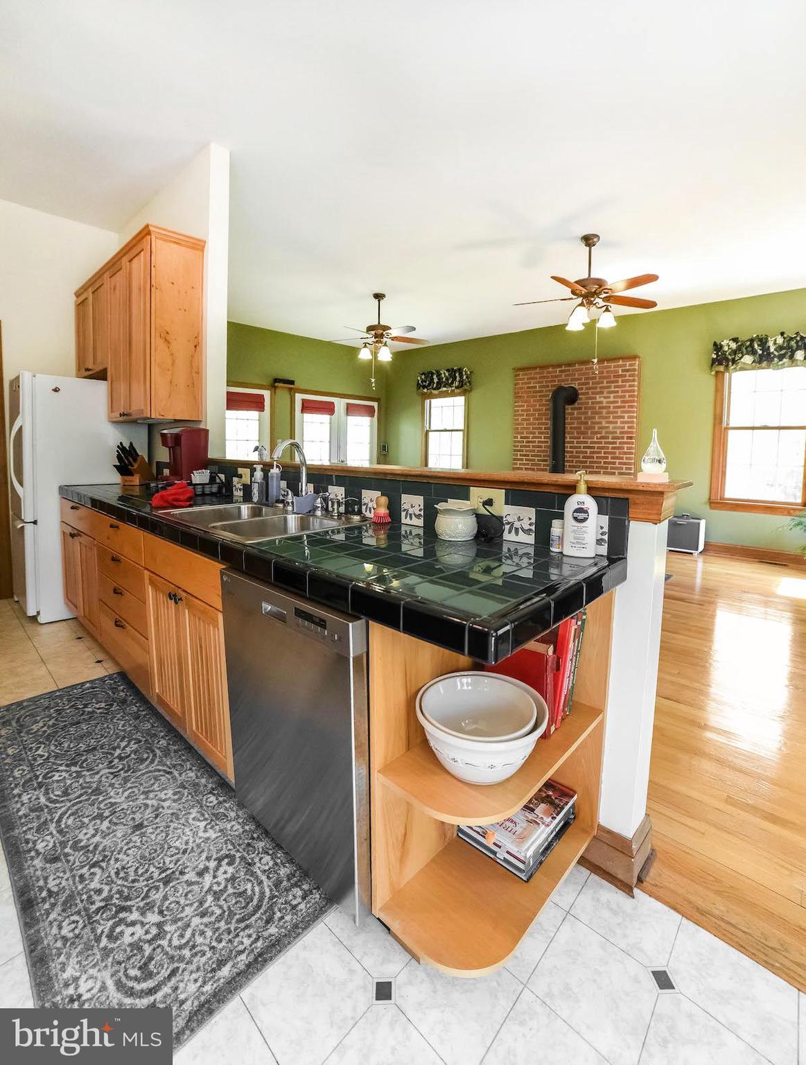 WHITE OAK - Residential