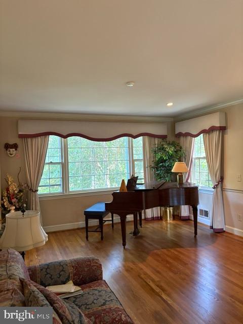 BURNING TREE VIEW - Residential