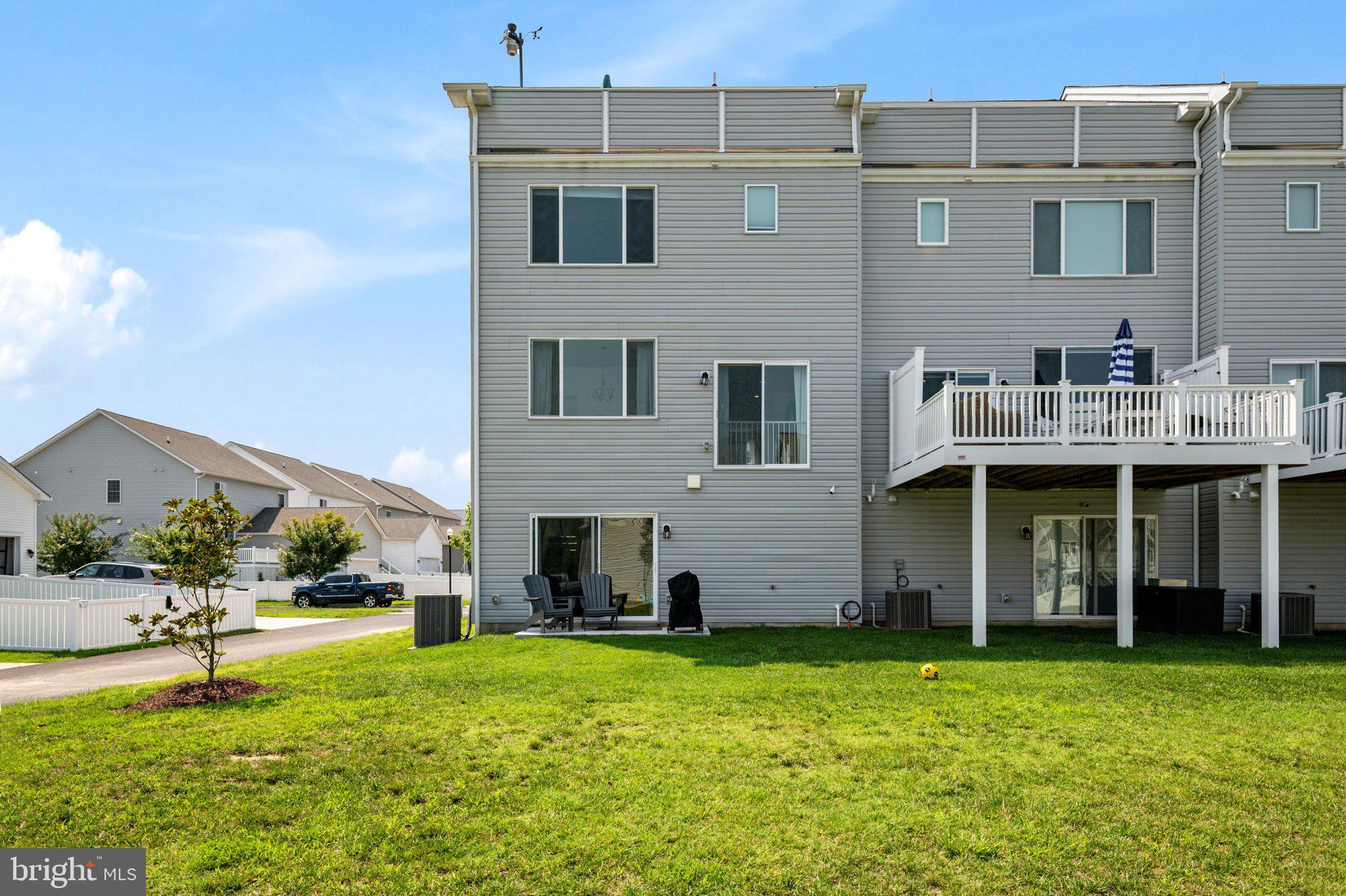 ELLENDALE - Residential