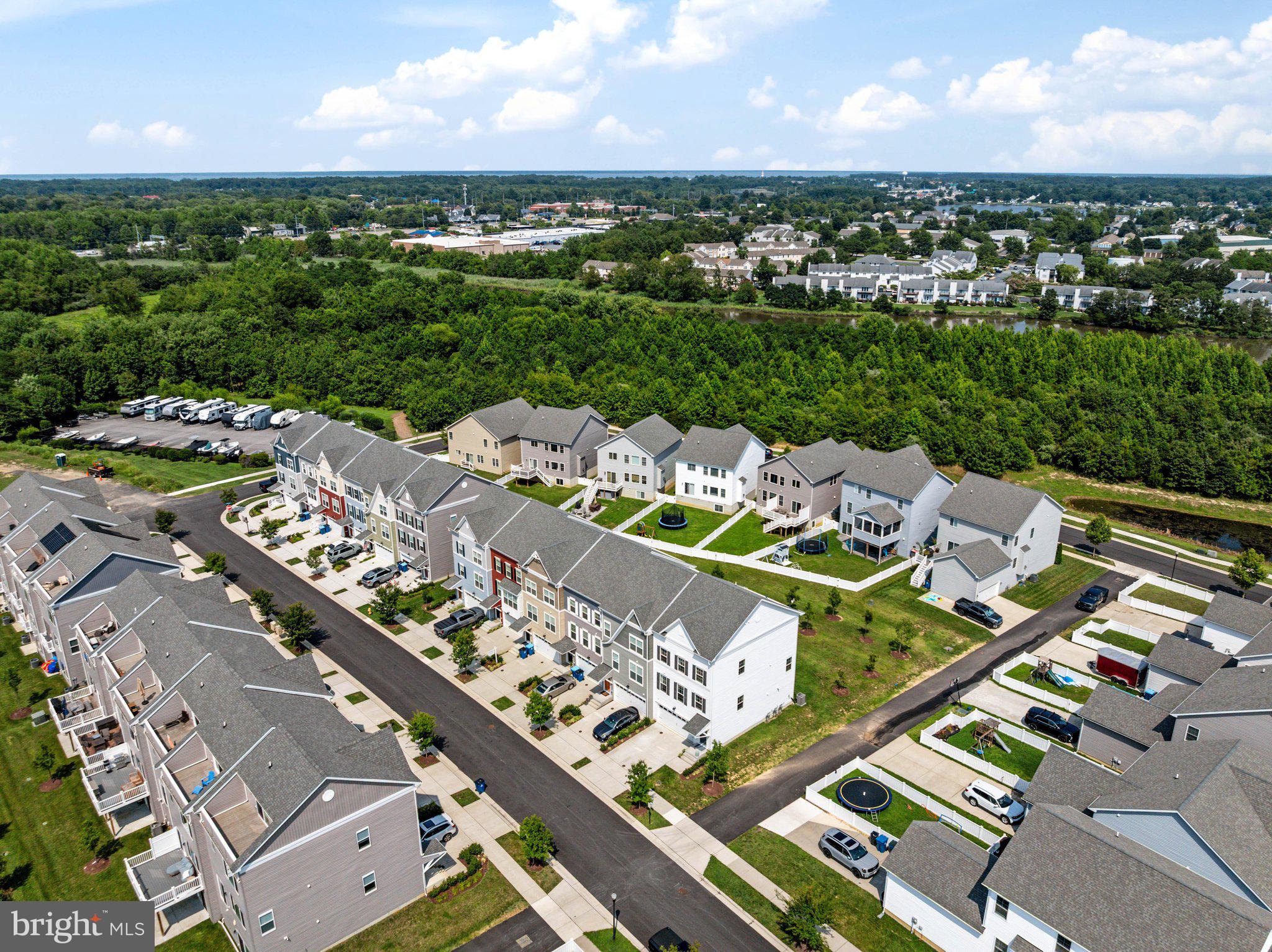 ELLENDALE - Residential