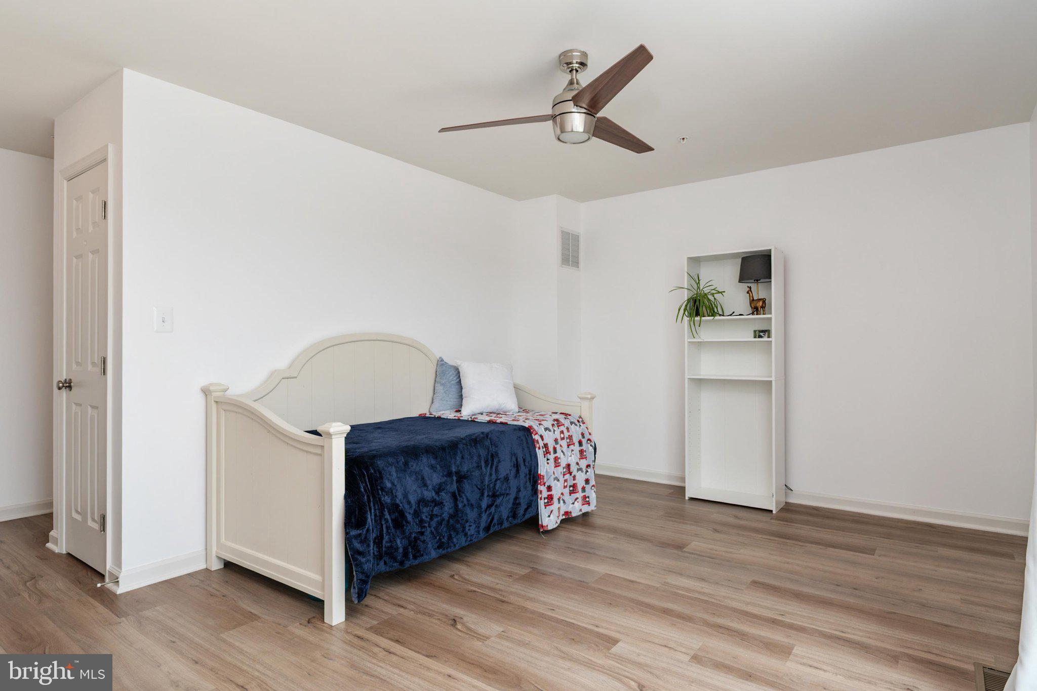 ELLENDALE - Residential