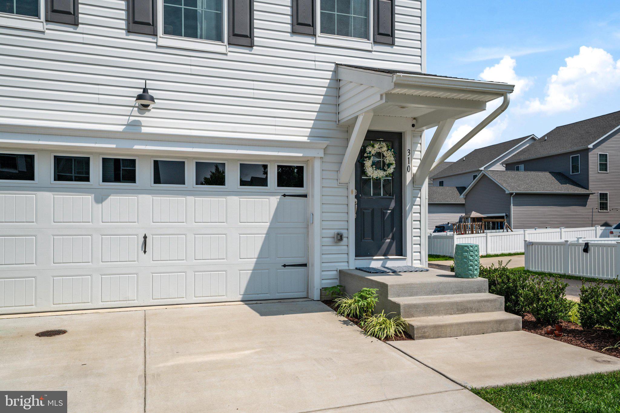 ELLENDALE - Residential