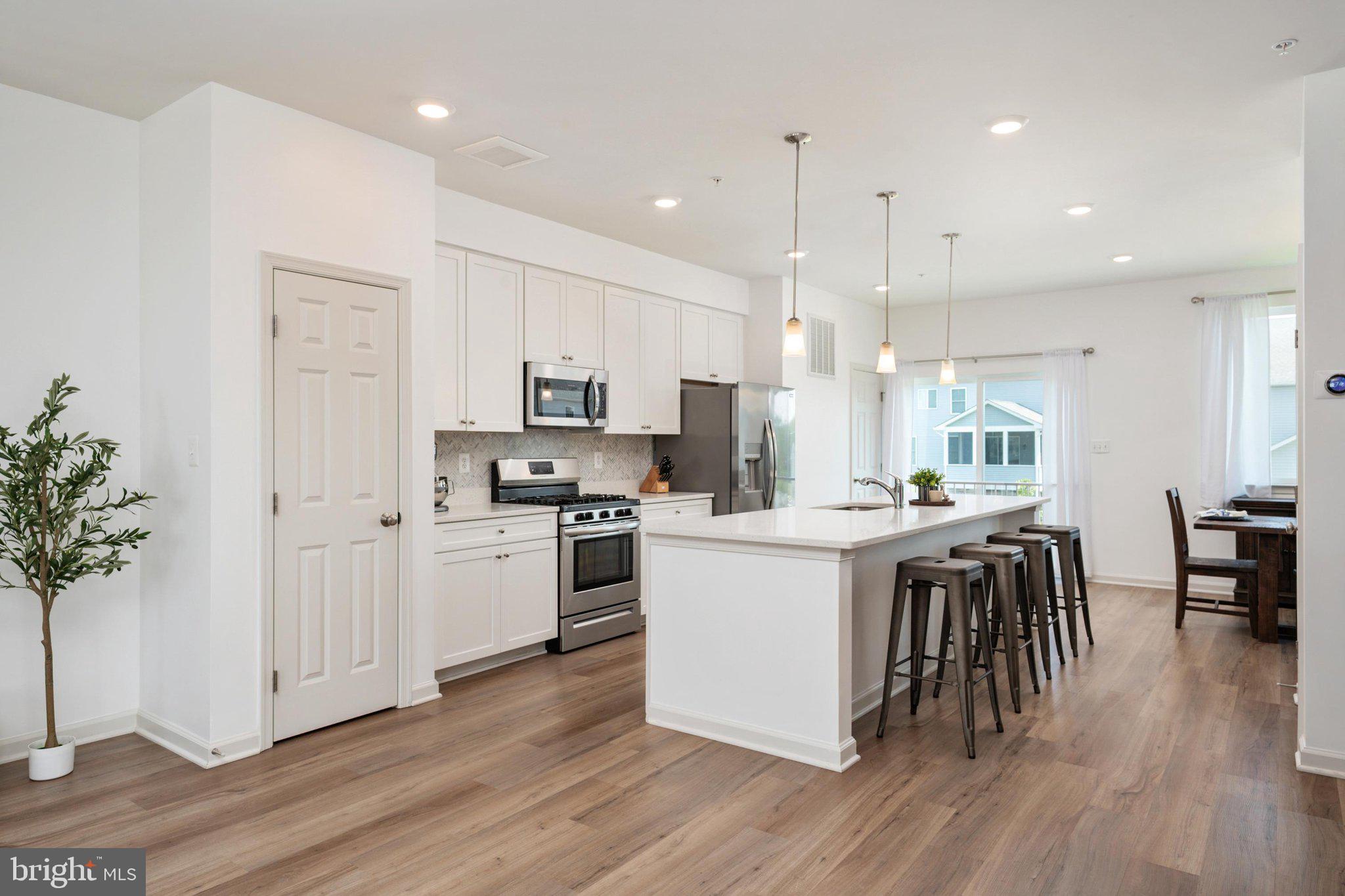 ELLENDALE - Residential