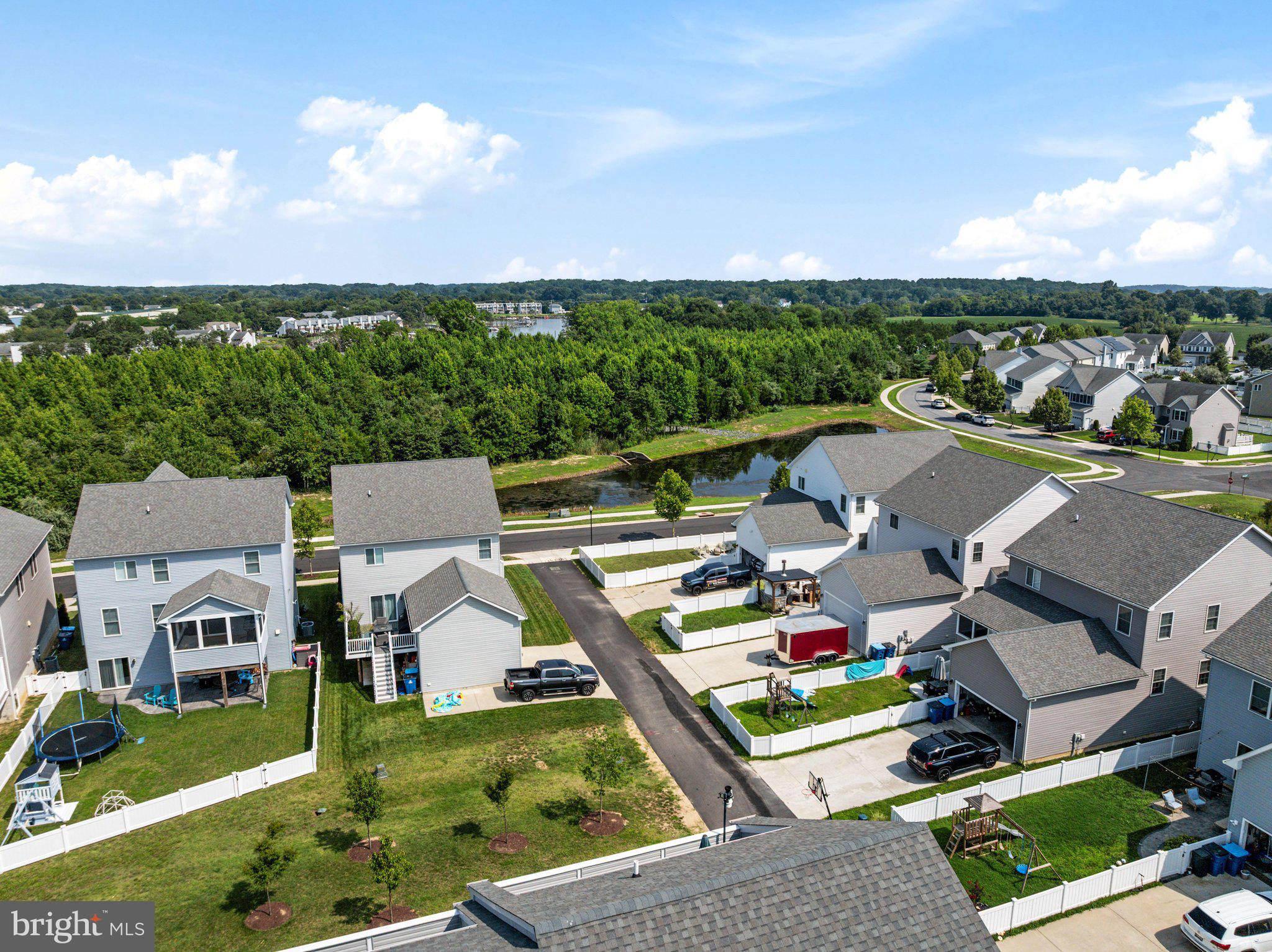 ELLENDALE - Residential