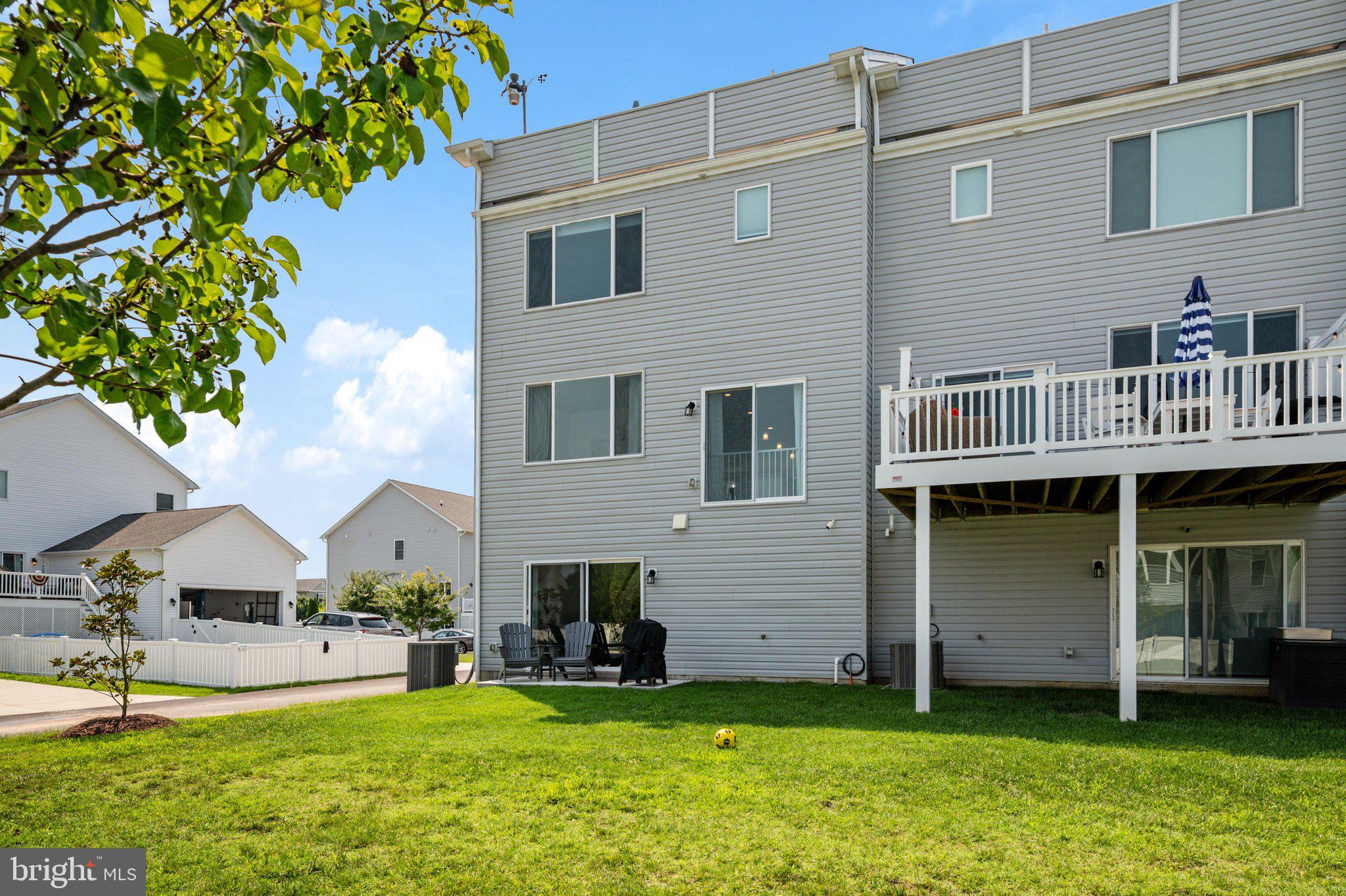 ELLENDALE - Residential