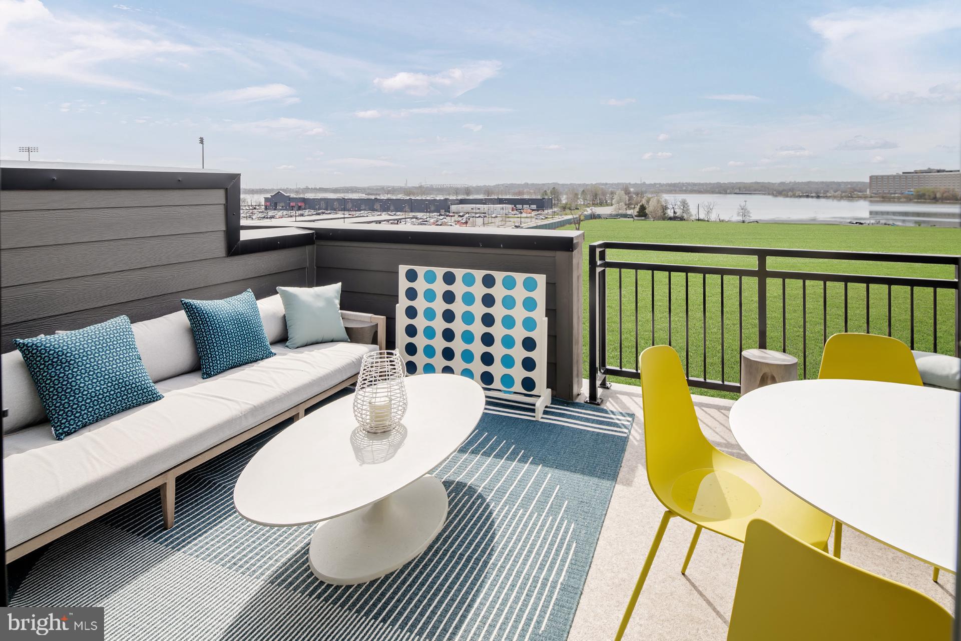 LOCKE LANDING - Residential