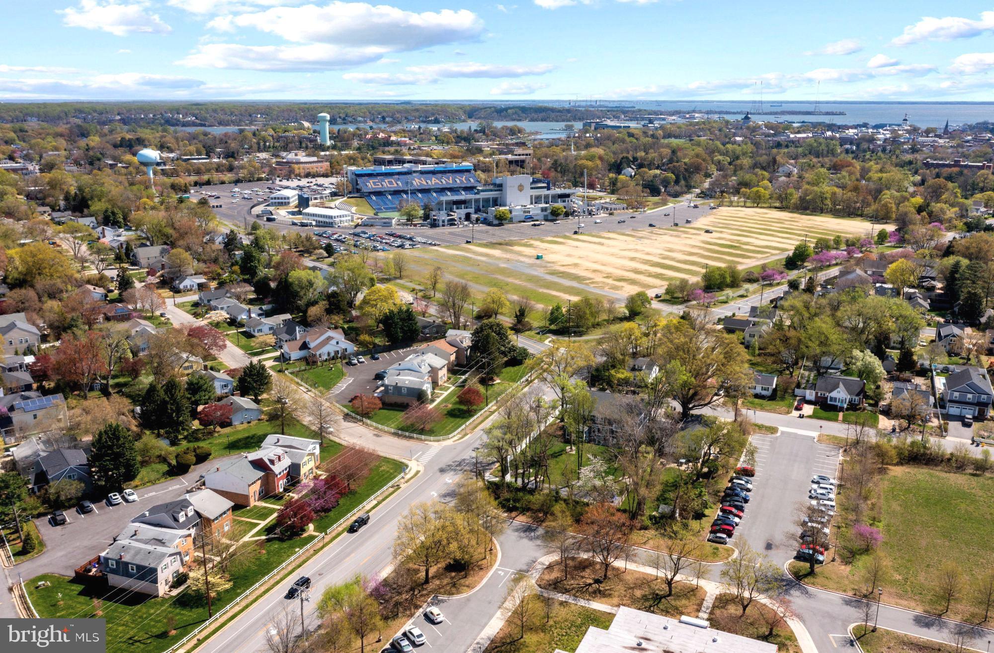 ADMIRAL HEIGHTS - Residential