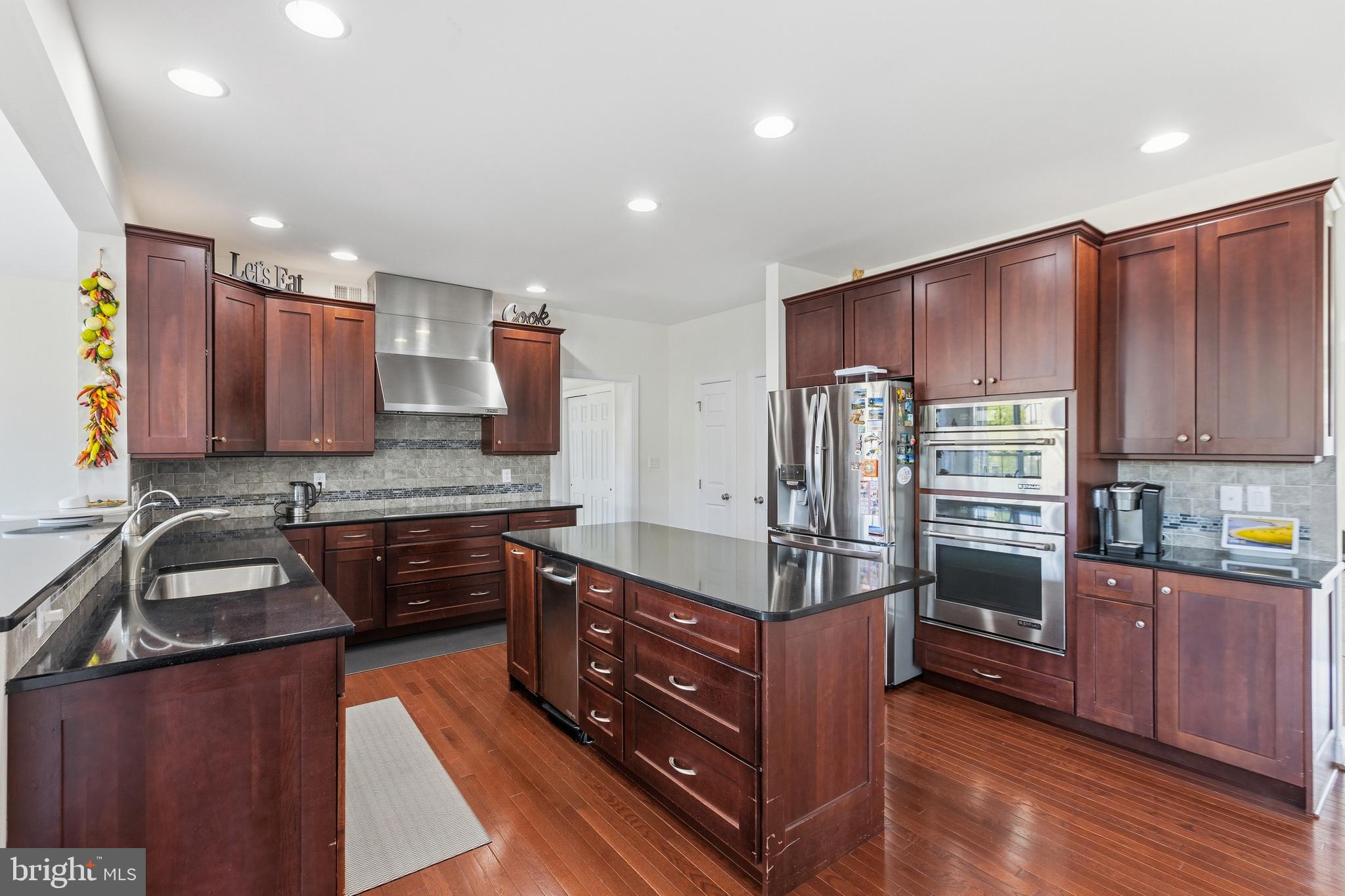 RED LION CHASE - Residential