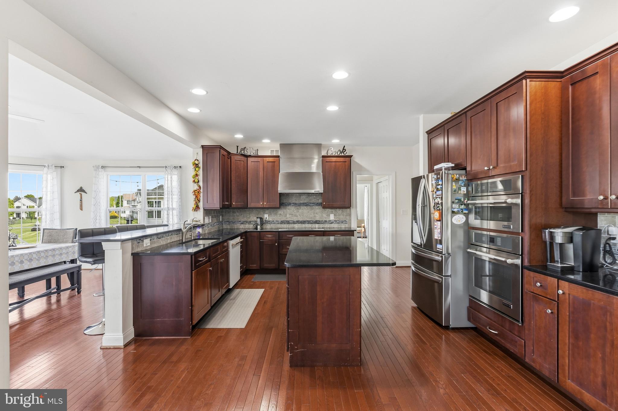 RED LION CHASE - Residential