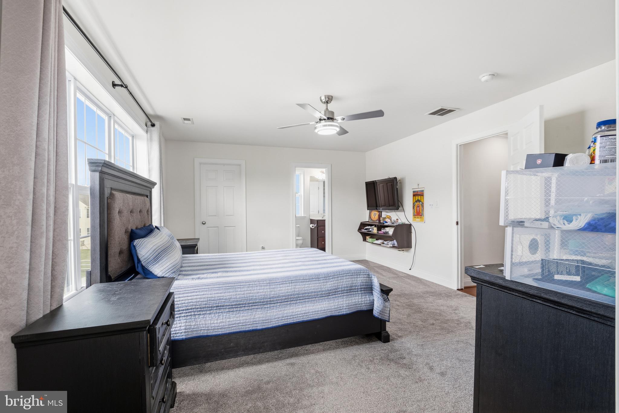 RED LION CHASE - Residential