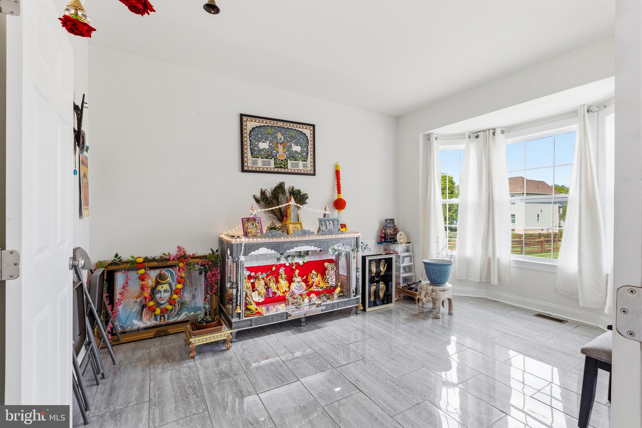 RED LION CHASE - Residential