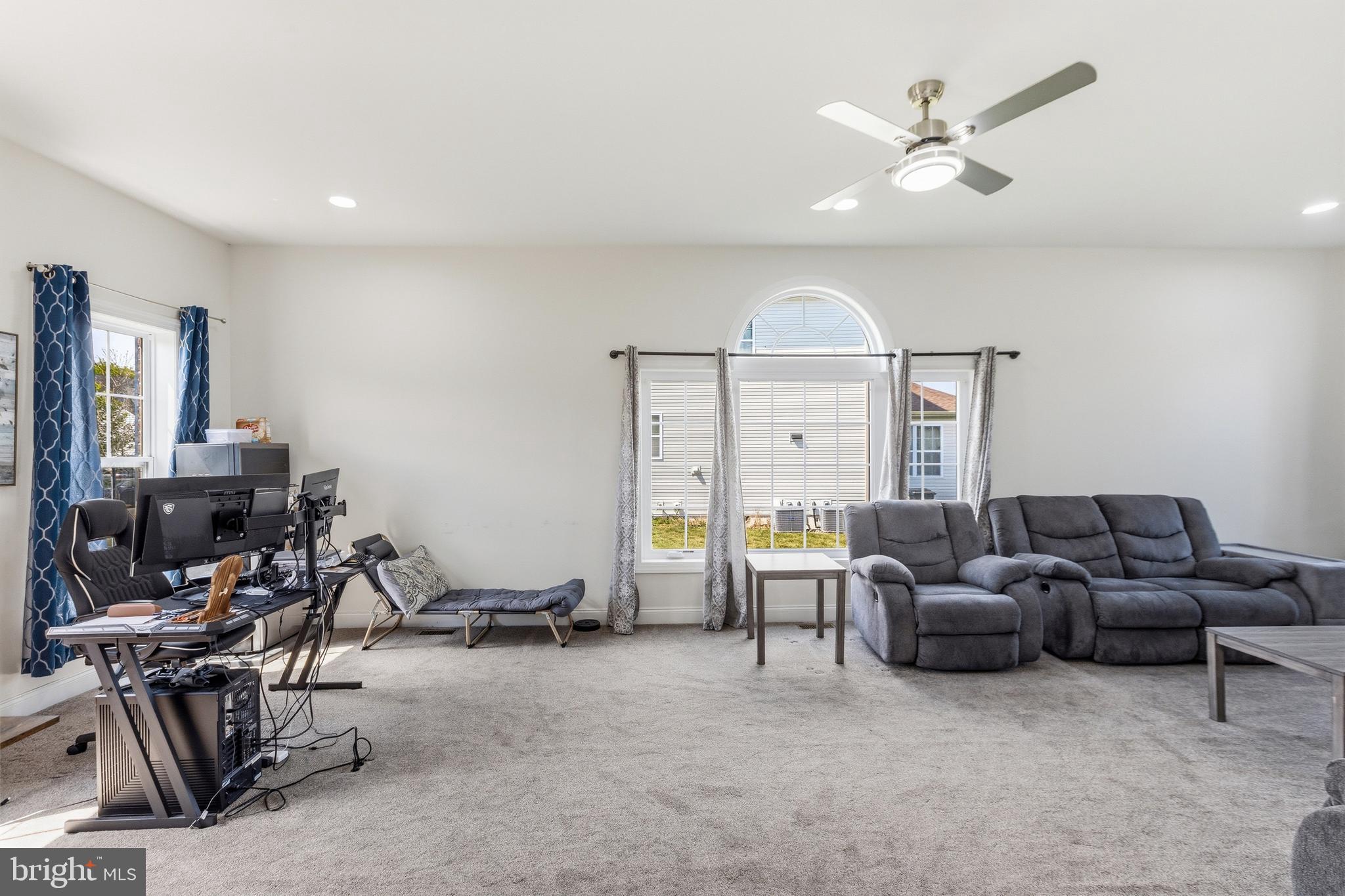 RED LION CHASE - Residential