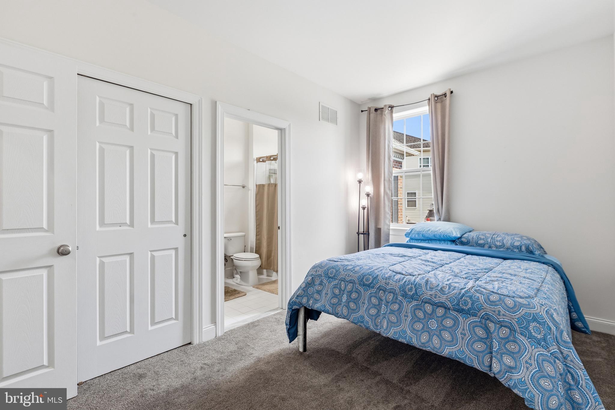 RED LION CHASE - Residential