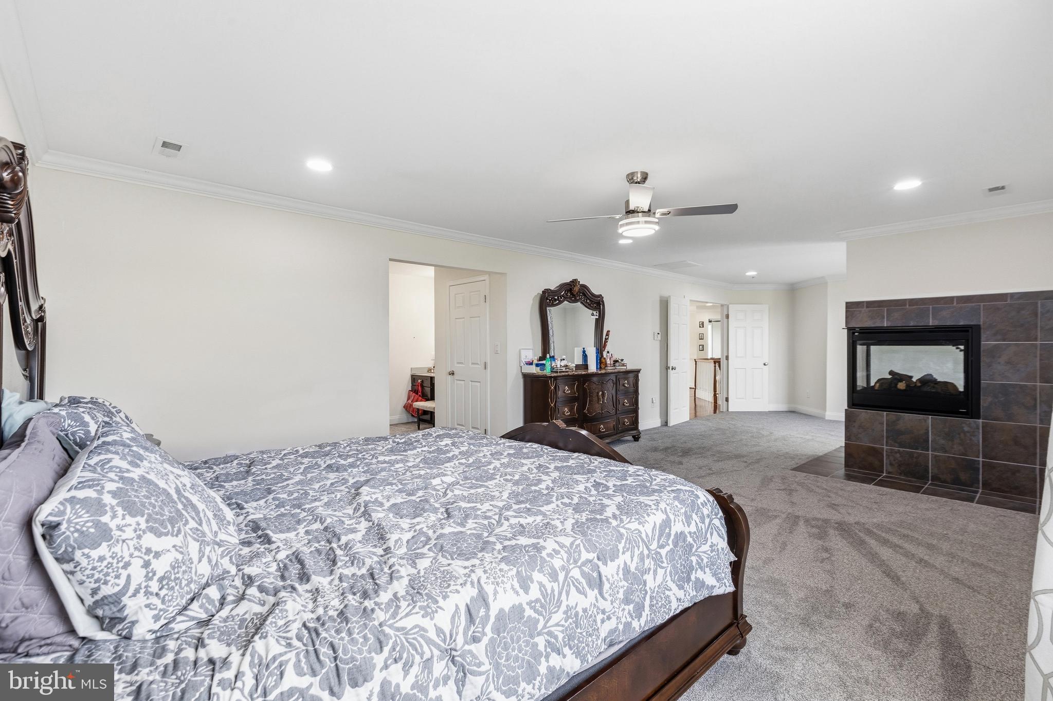 RED LION CHASE - Residential