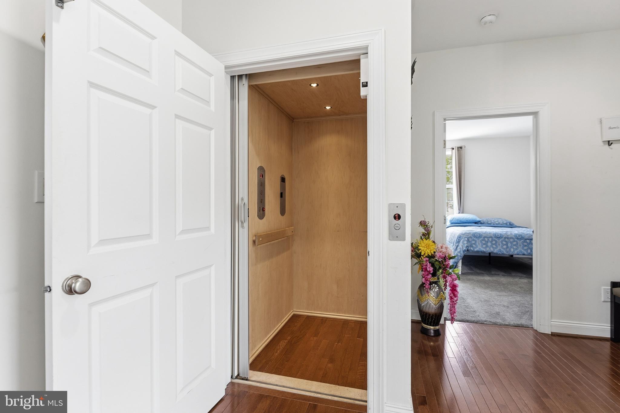 RED LION CHASE - Residential