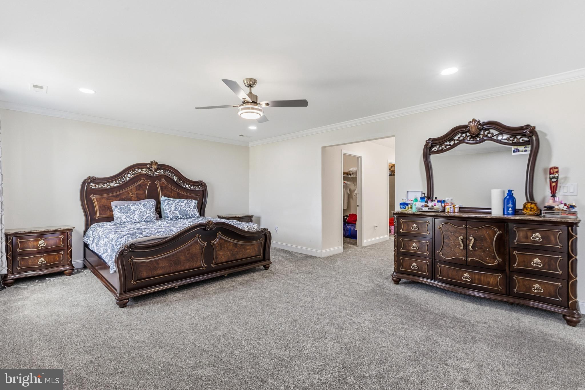 RED LION CHASE - Residential