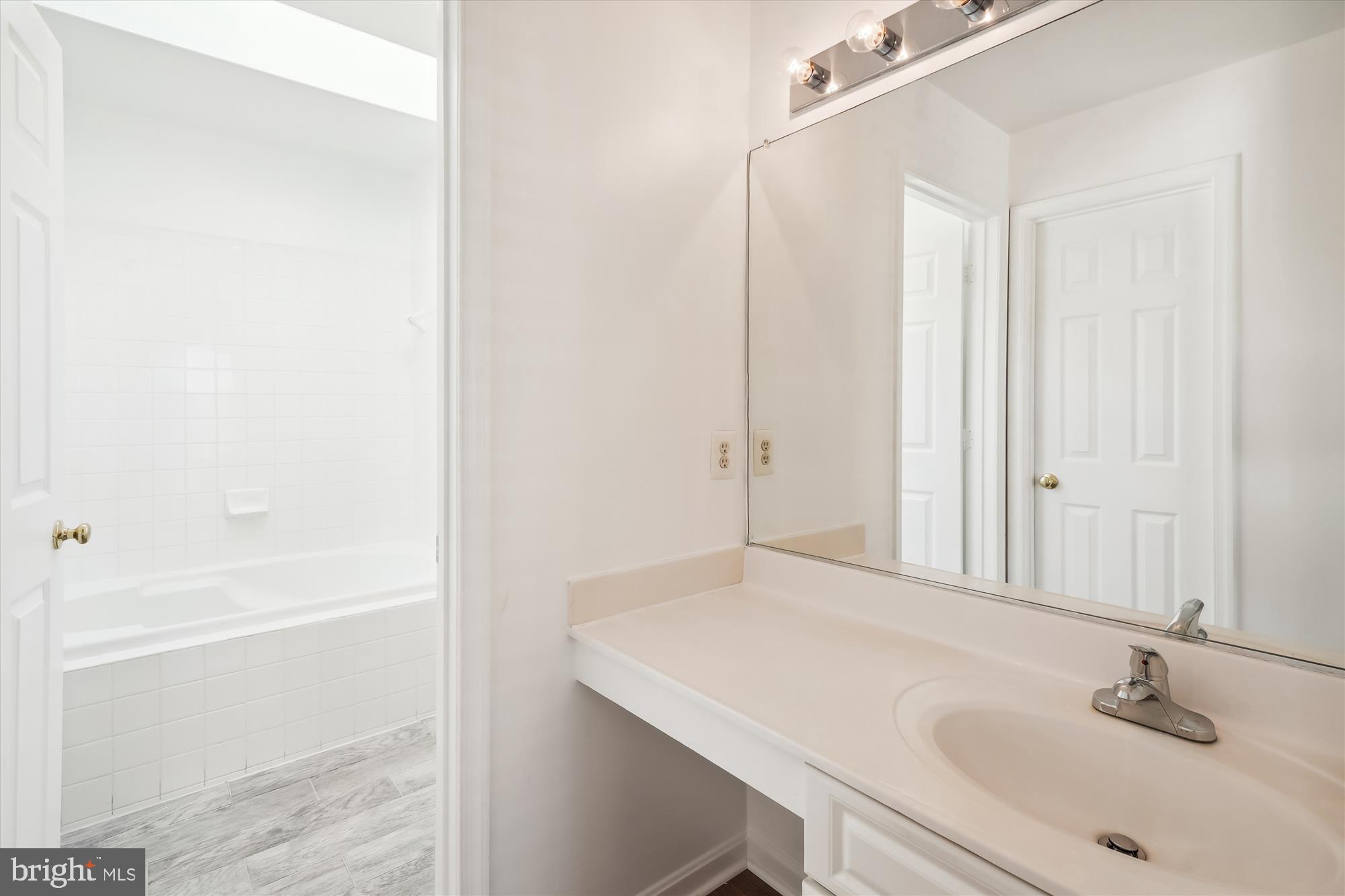 ROSEBERRY - Residential Lease