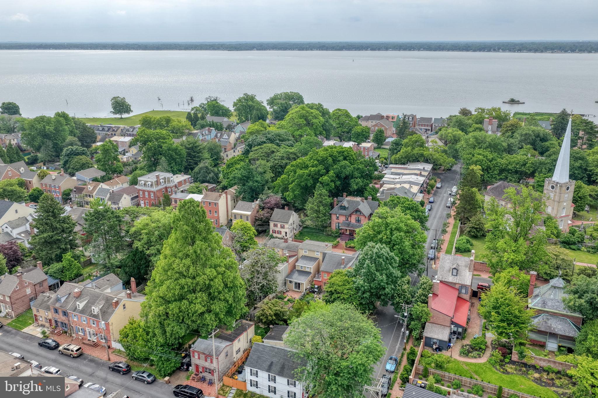 OLD NEW CASTLE - Residential