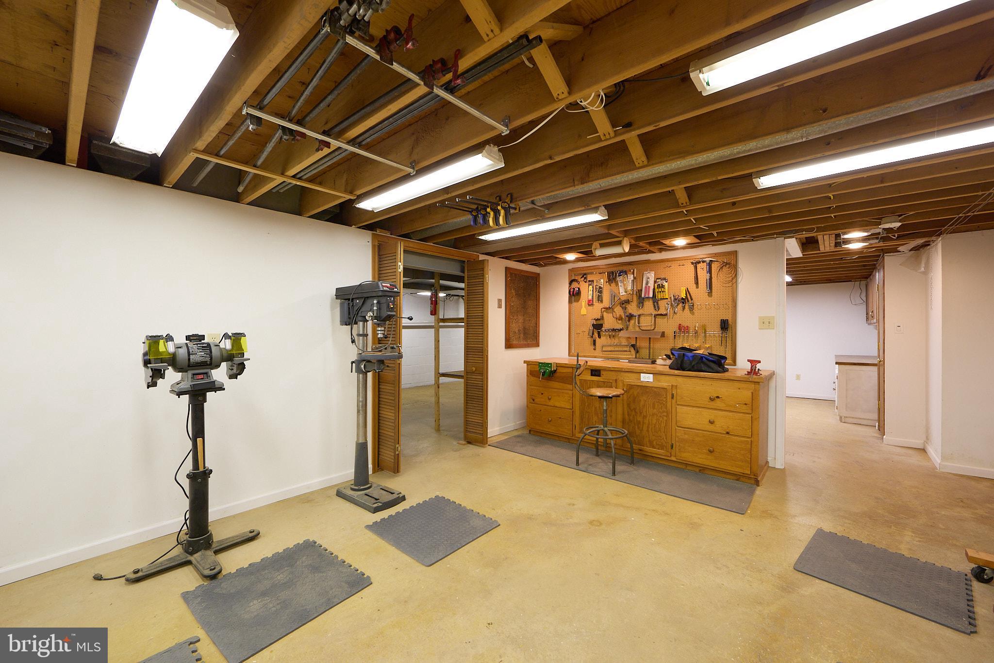LAMBETH RIDING - Residential