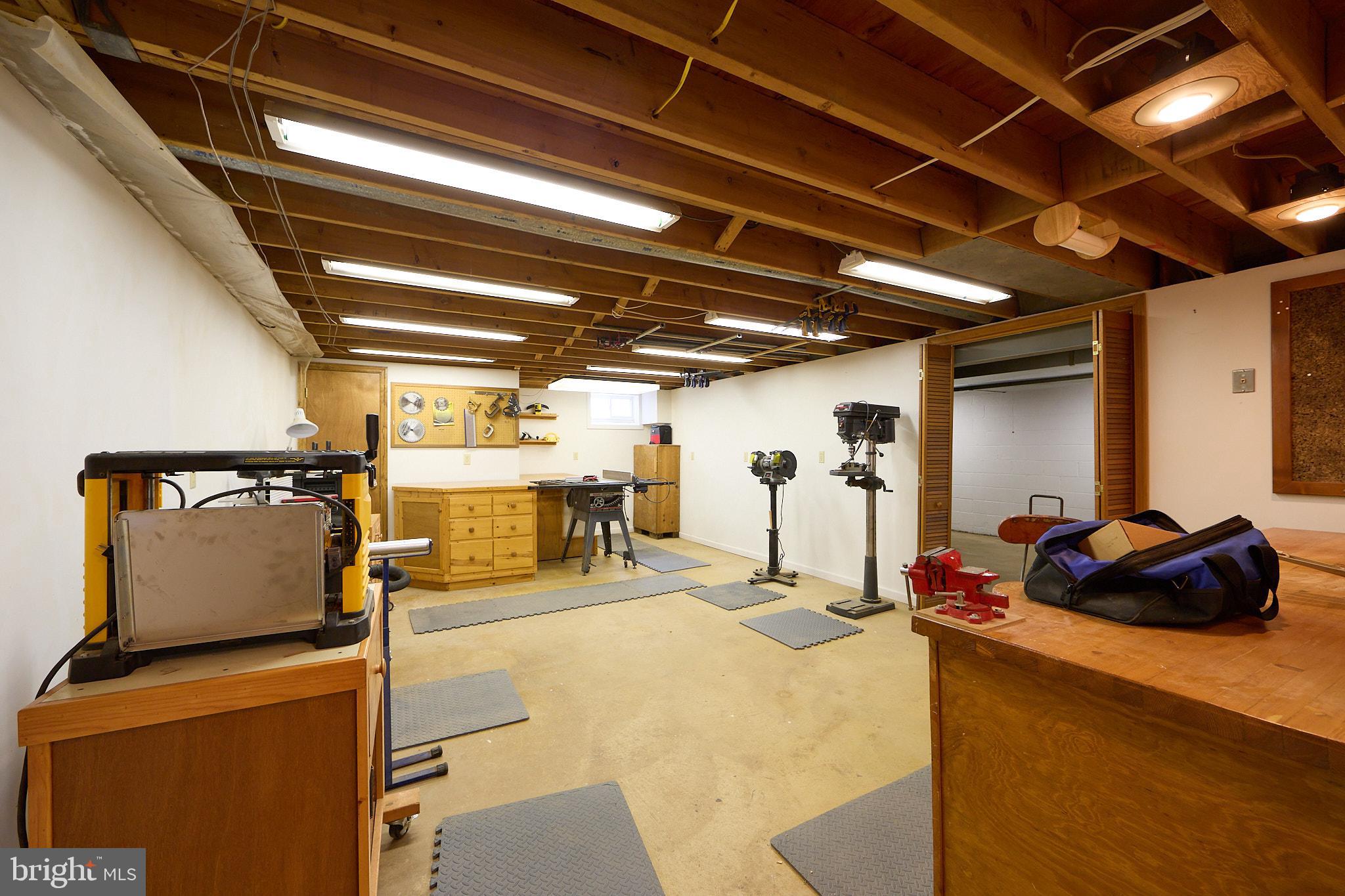 LAMBETH RIDING - Residential