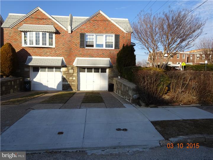 Back On Market Due To Financing,Corner Rancher, Very Good Condition, Property Has Been Maintained and Upgraded Throughout Ownership. All The Mechanical's in This Property Are in Excellent Condition, Roof, Windows, Heater, Central Air, Electric, Cement Work, Have All Been Upgraded in the Last Several Years. Hardwood Floors  Throughout.