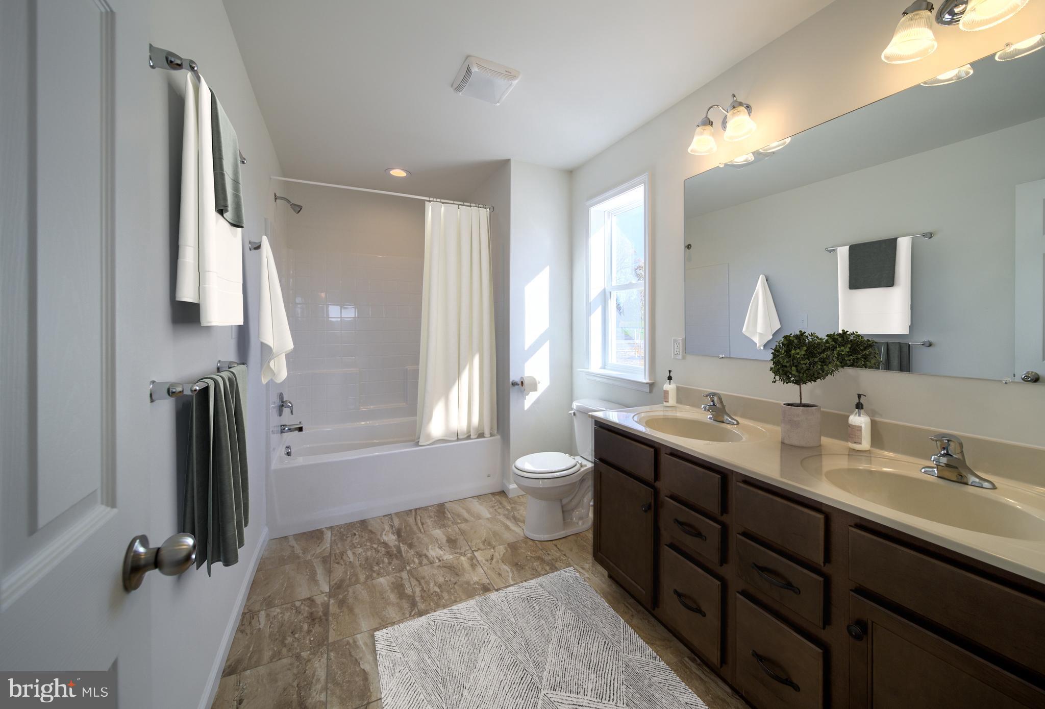 LEXINGTON POINTE - Residential
