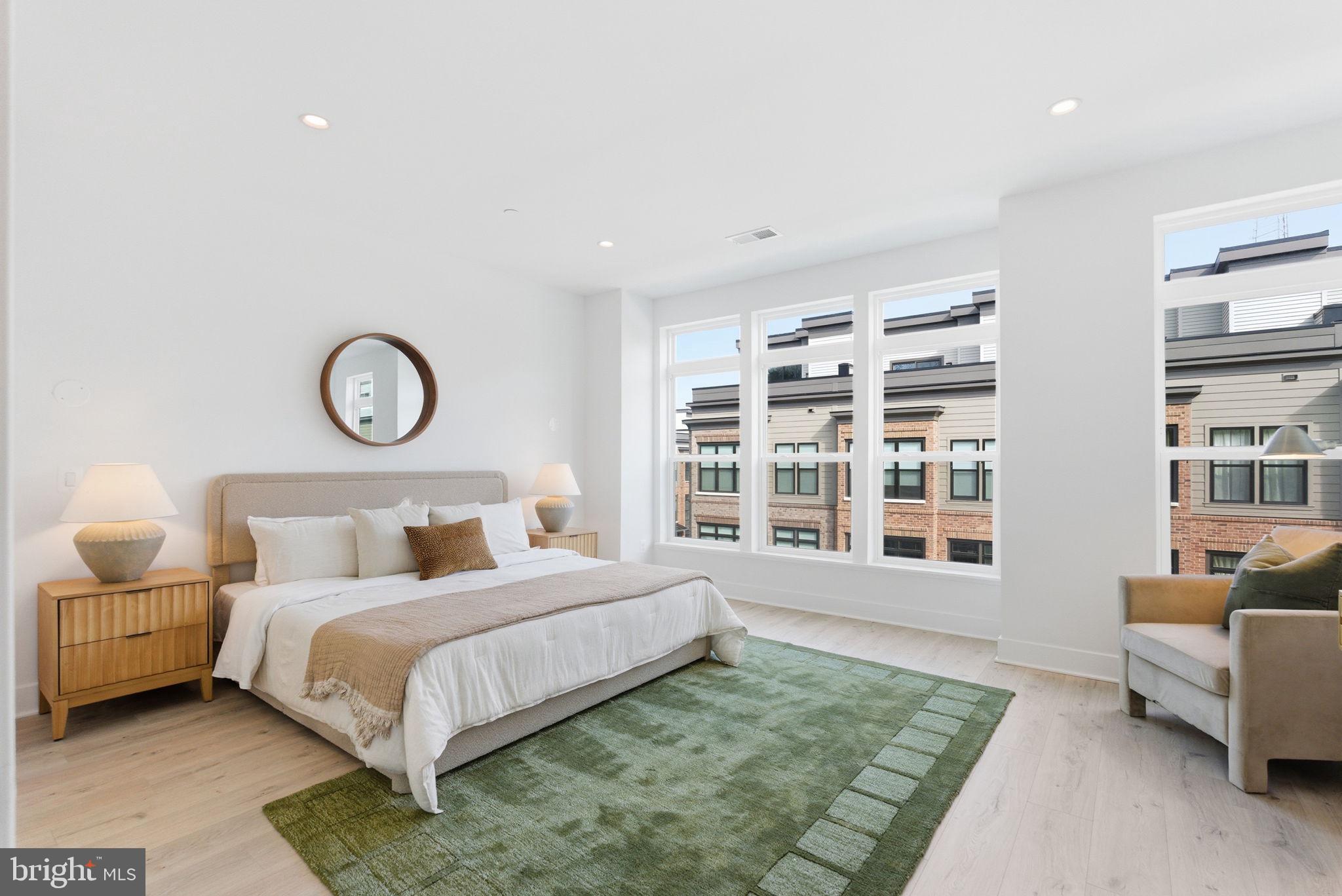WESTBARD SQUARE - Residential