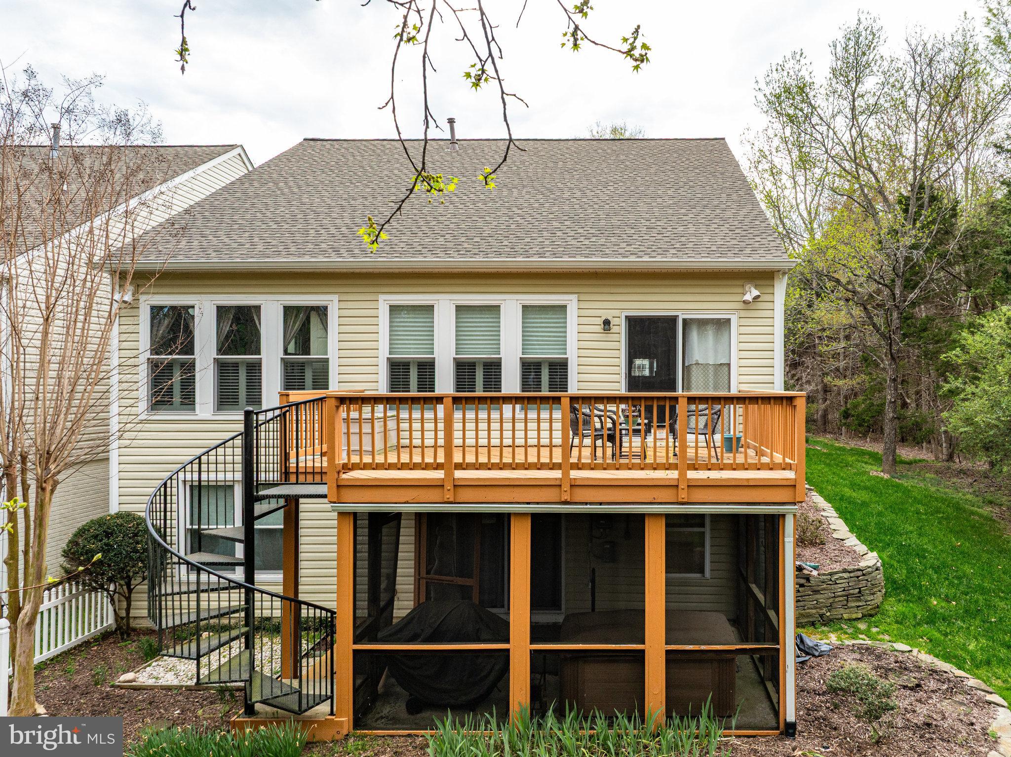 FALLS RUN - Residential