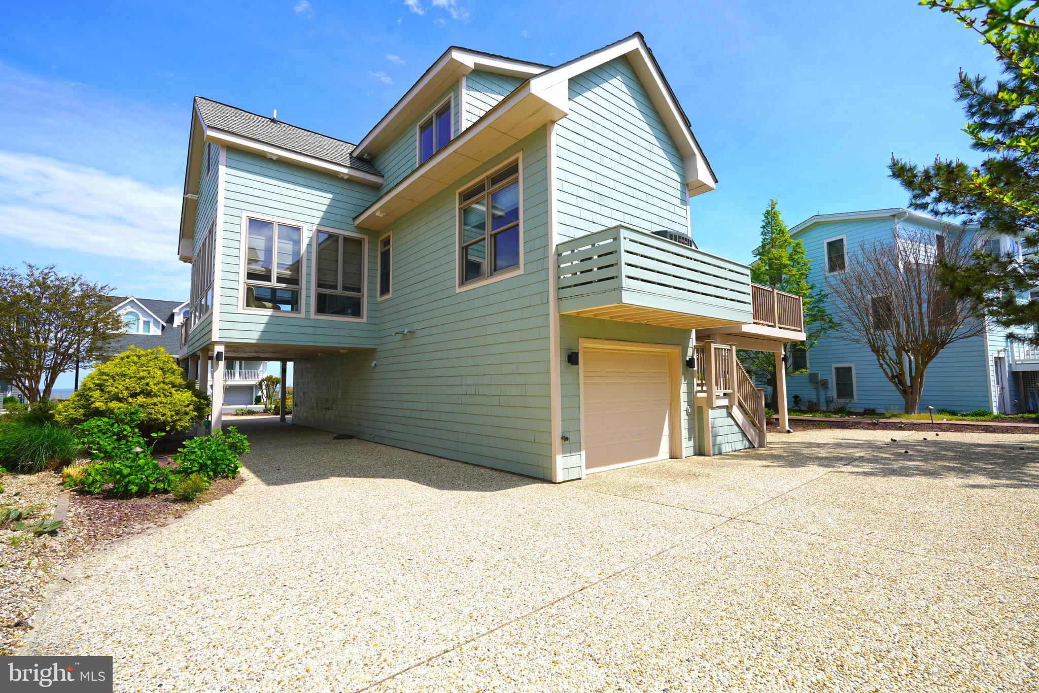 CAPE SHORES - Residential