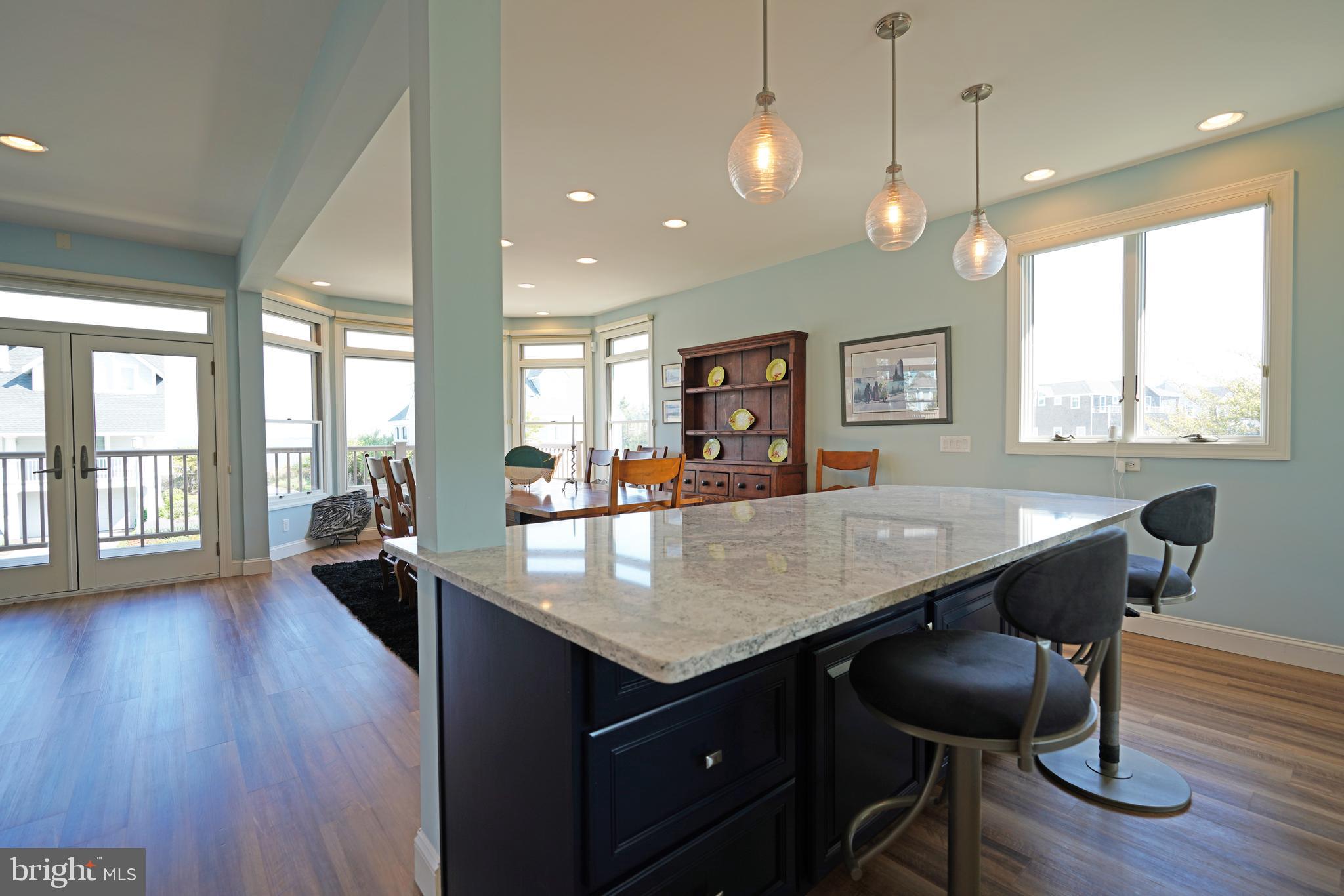 CAPE SHORES - Residential
