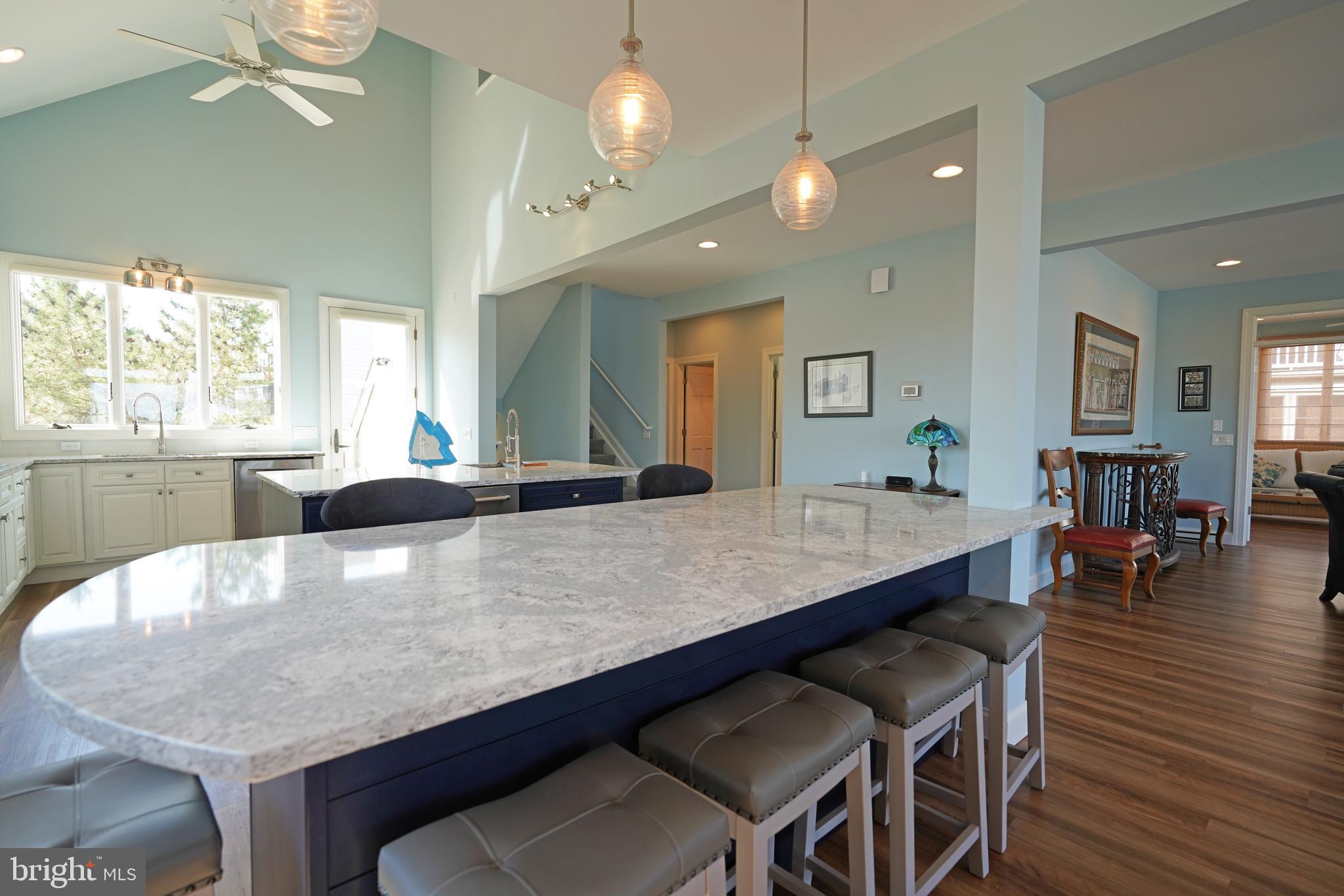 CAPE SHORES - Residential