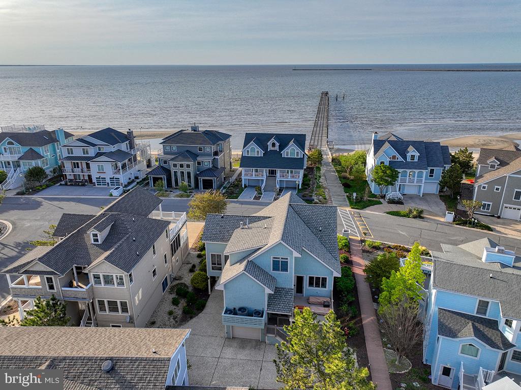 CAPE SHORES - Residential