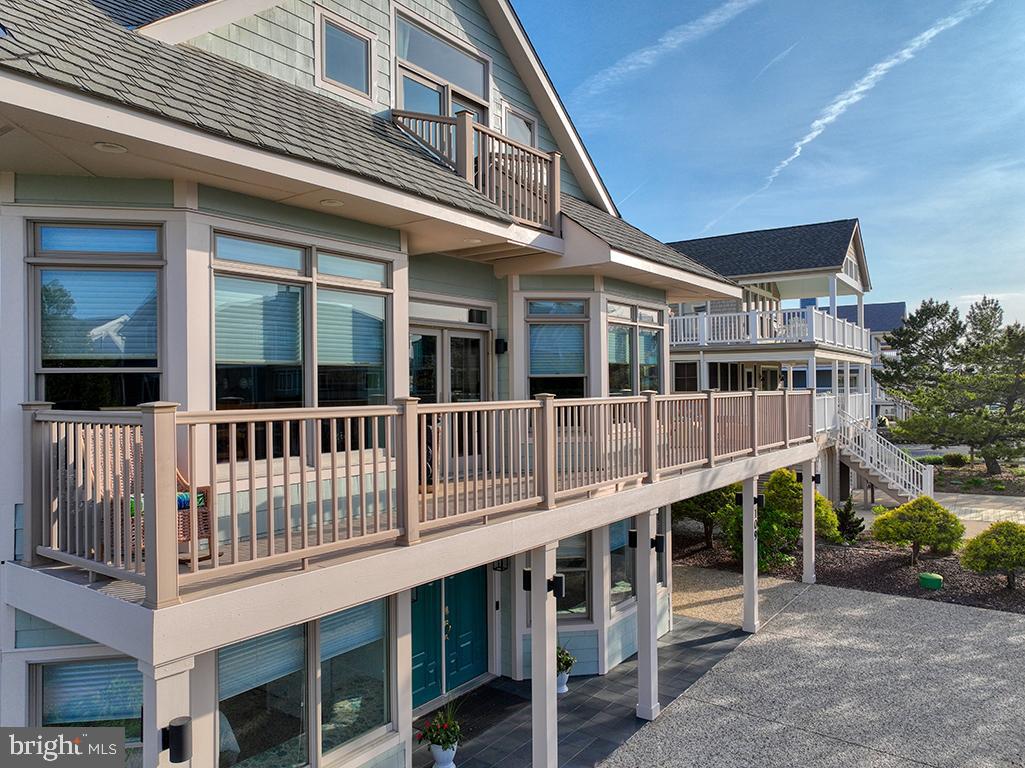 CAPE SHORES - Residential