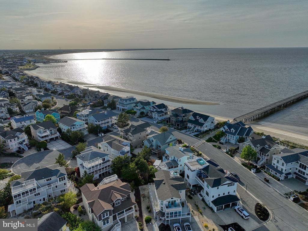 CAPE SHORES - Residential