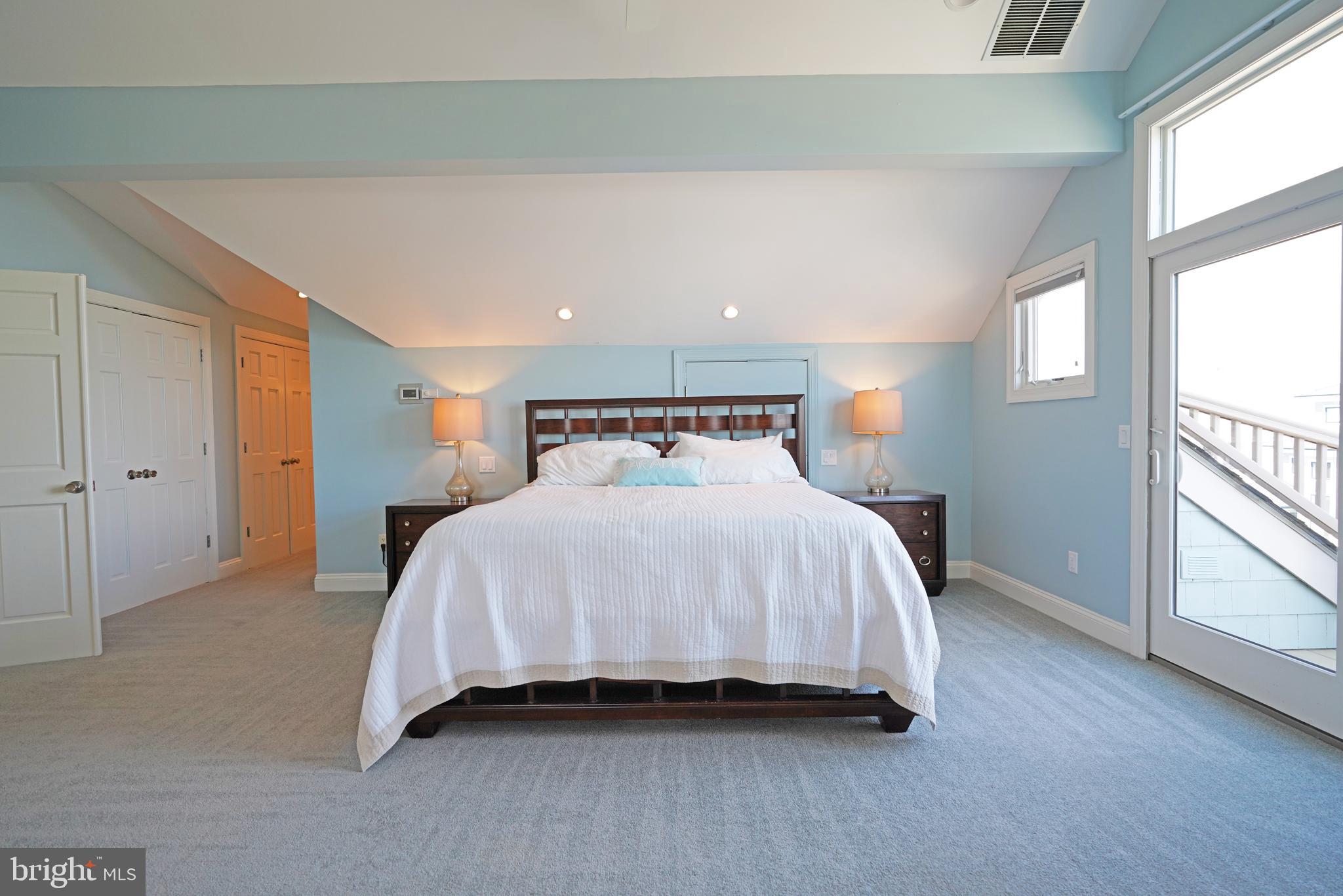 CAPE SHORES - Residential