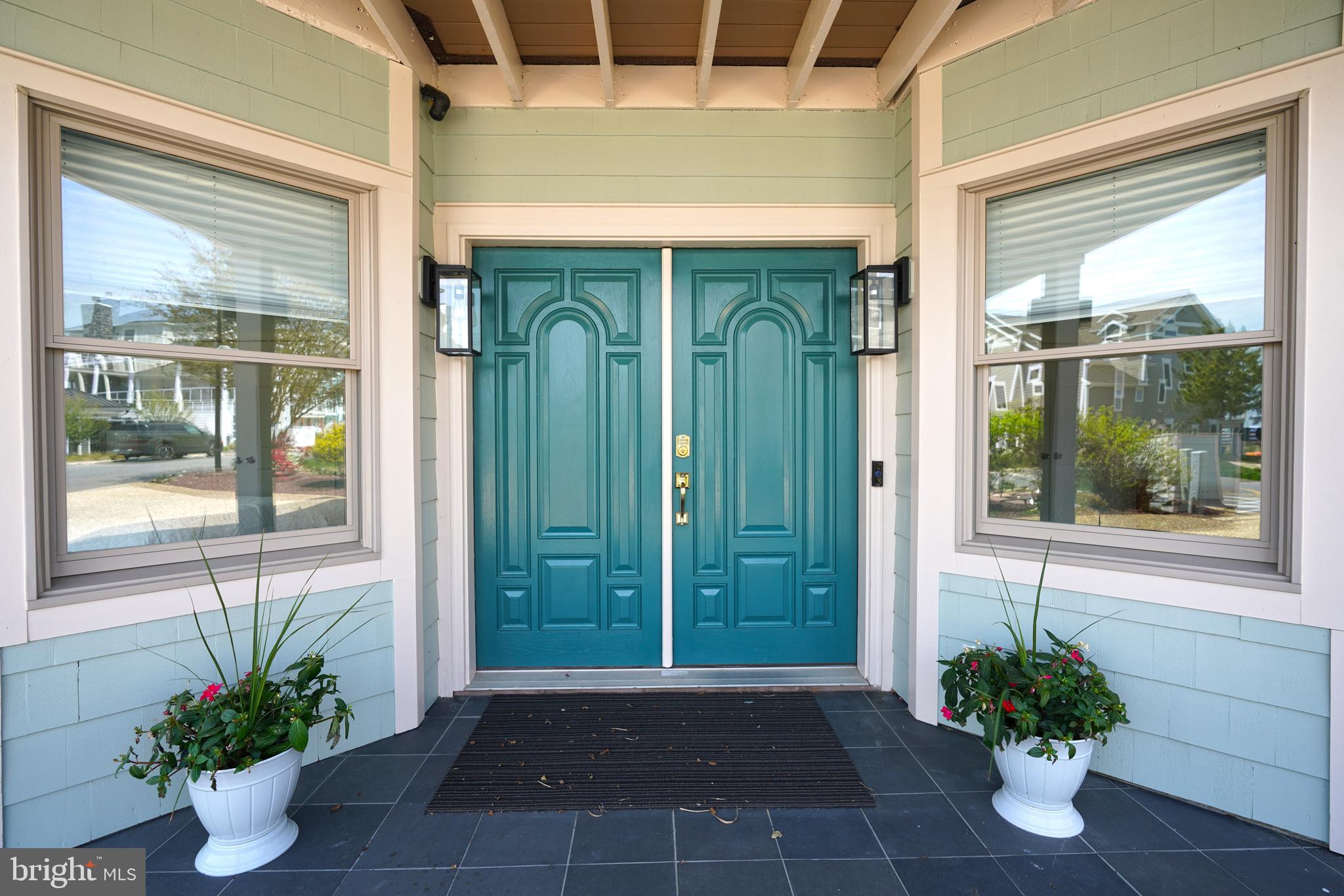 CAPE SHORES - Residential
