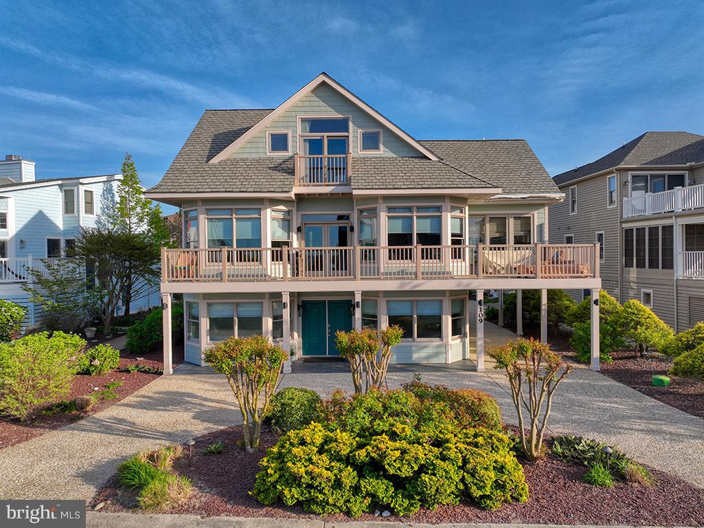 CAPE SHORES - Residential