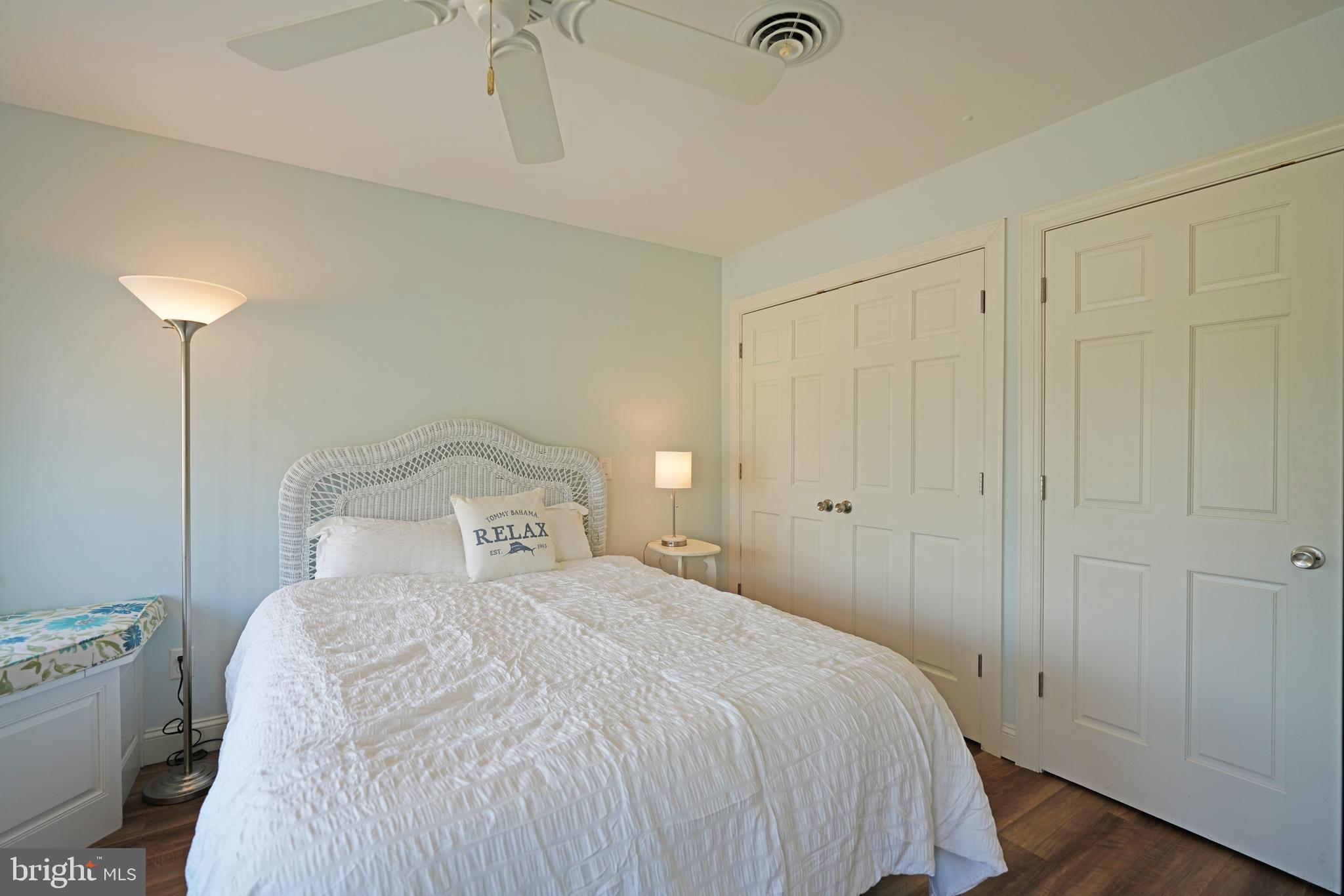 CAPE SHORES - Residential