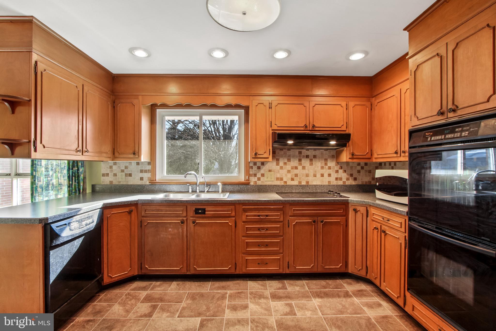 EAST HEMPFIELD TWP - Residential