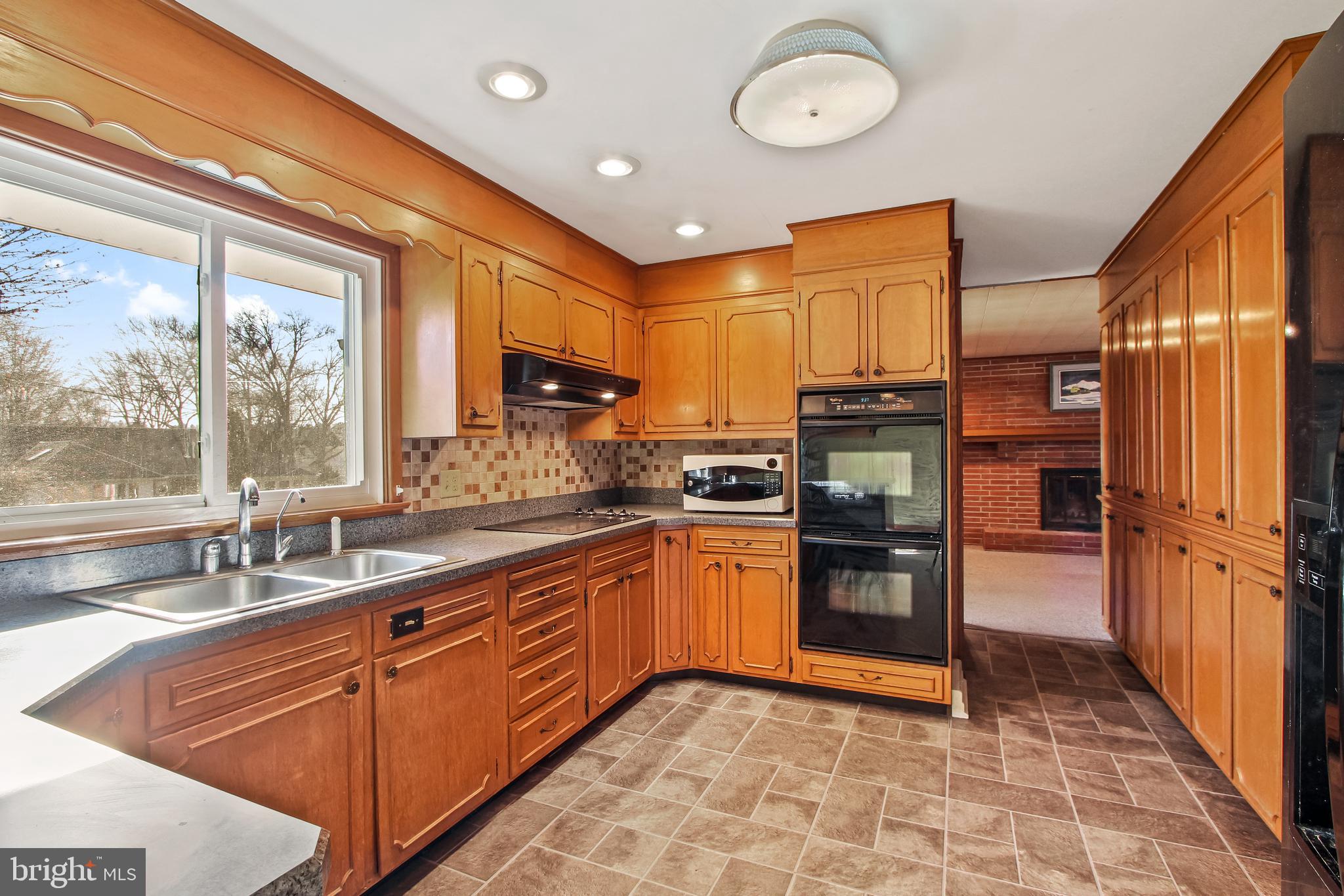 EAST HEMPFIELD TWP - Residential